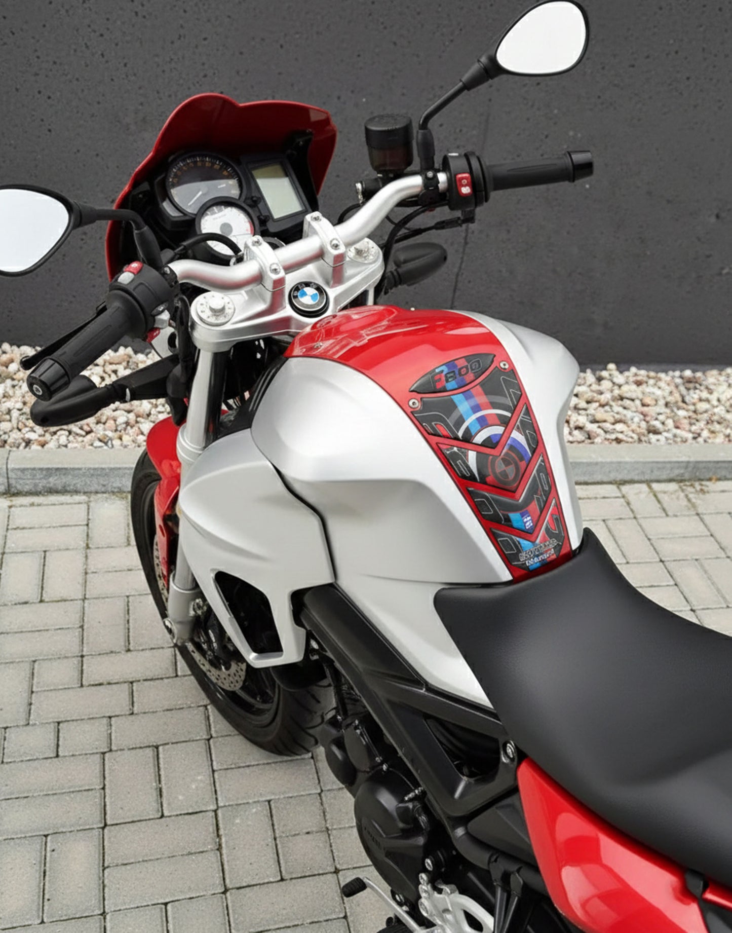 BMW F800 Motor Bike Tank Pad Protector. Magna Red F 800 Bike Tank Pad . 2009 - 2020.