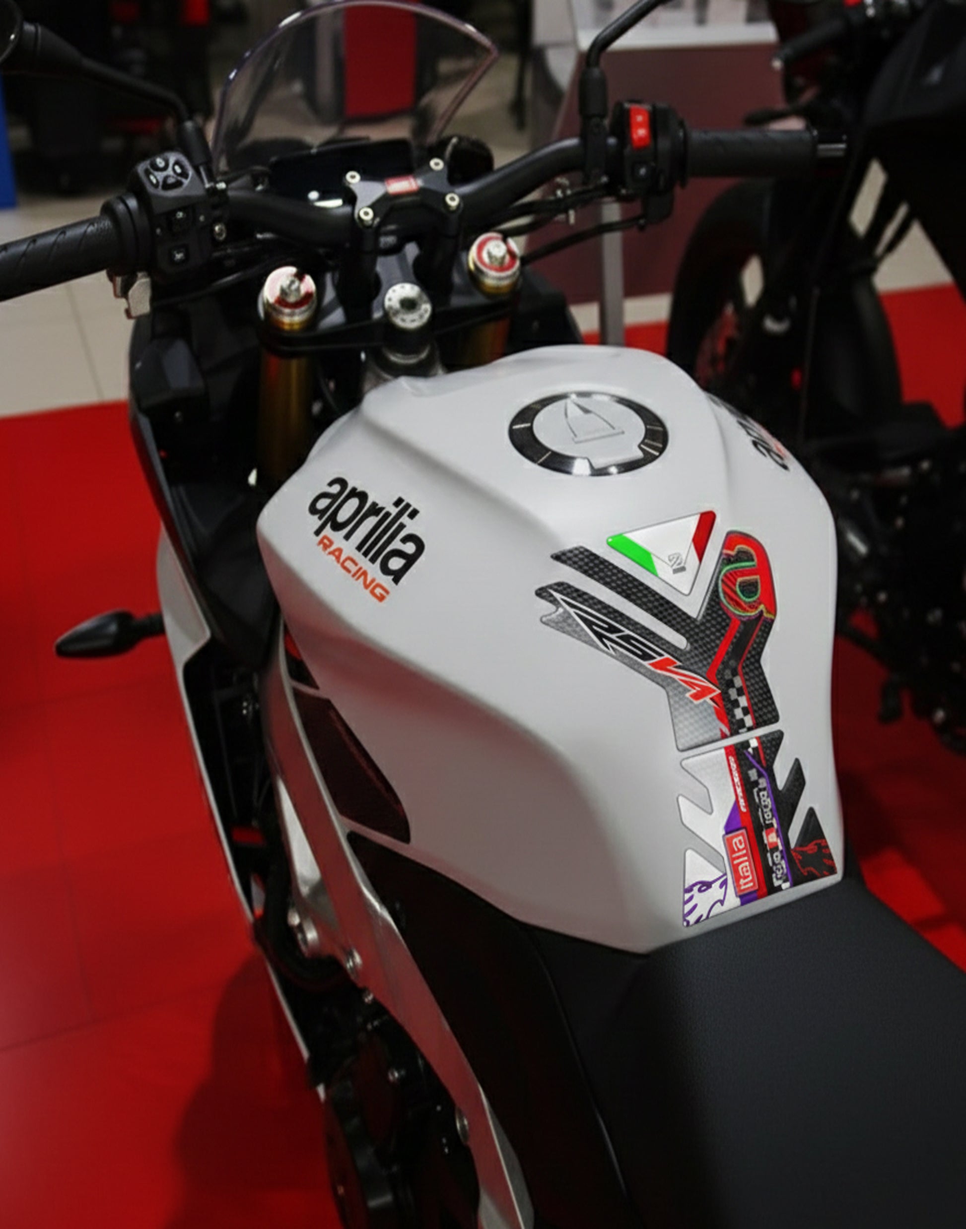 Aprilia Tuono Tank Pad | Aprilia Motor Cycle Tank Protector
